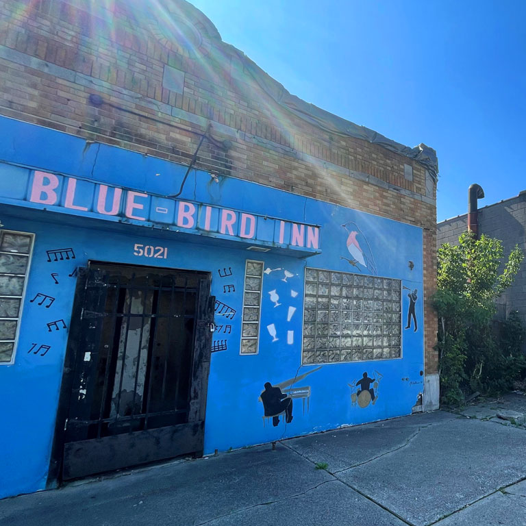 Blue Bird Inn